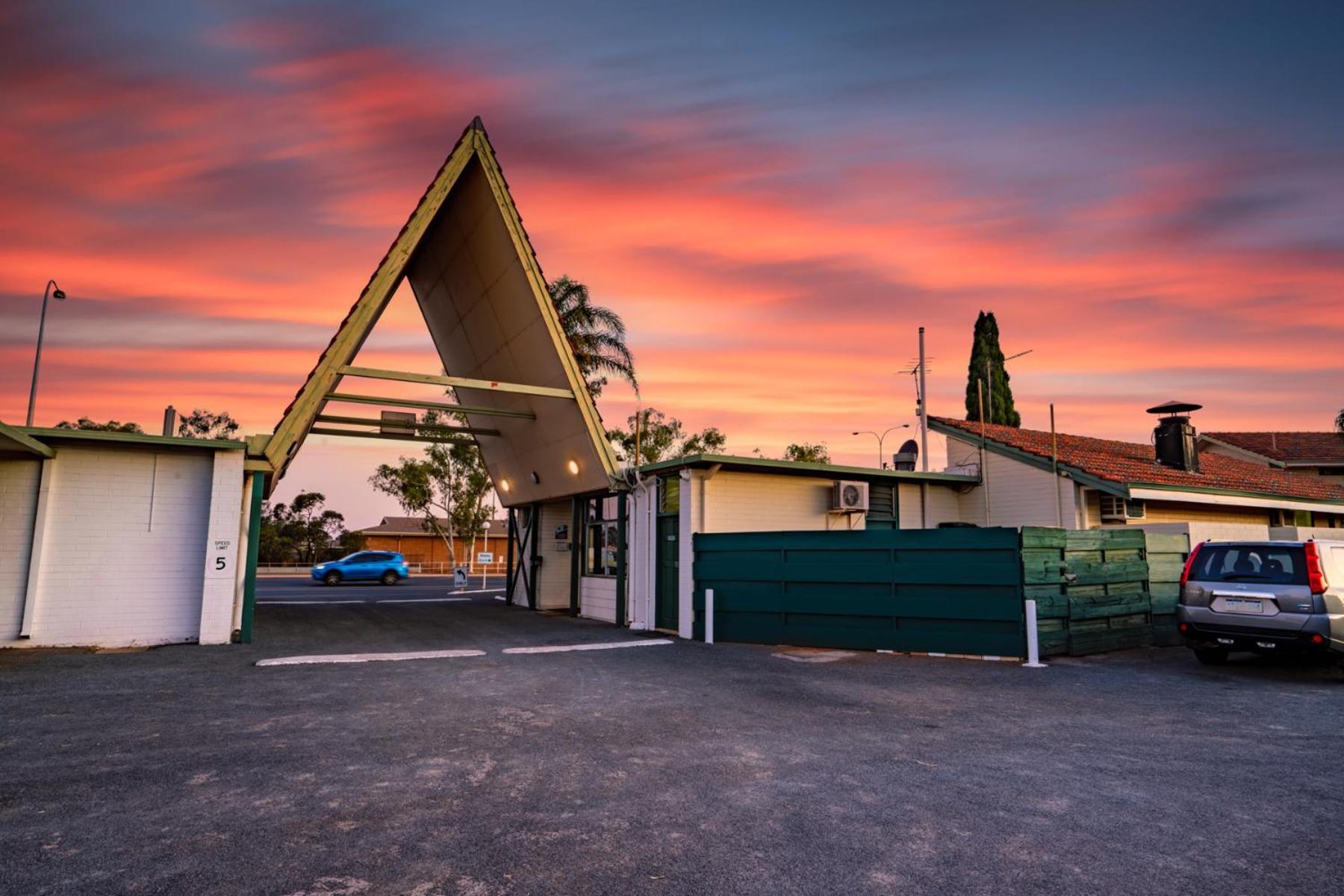 Hospitality Kalgoorlie, Surestay Collection By Best Western Exterior photo