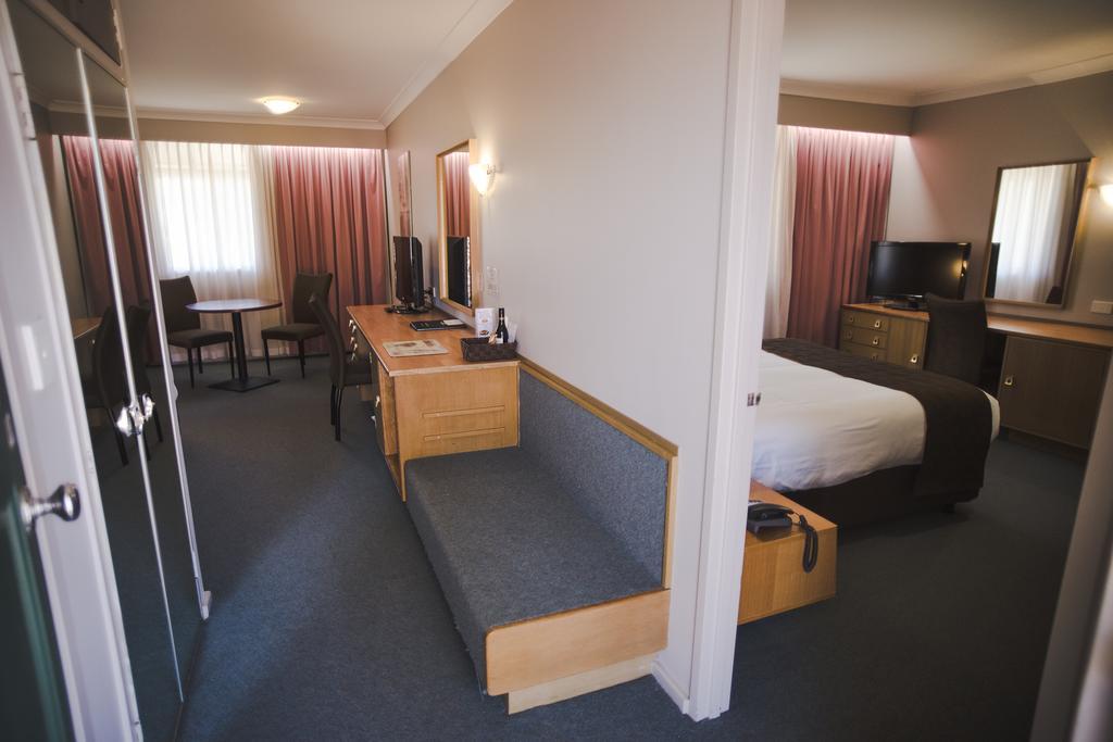 Hospitality Kalgoorlie, Surestay Collection By Best Western Exterior photo